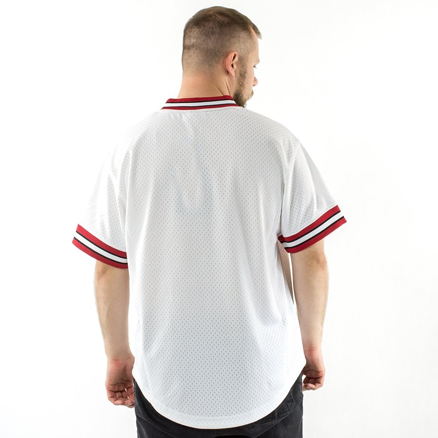 Mitchell and Ness Men's Chicago Bulls White Baseball Jersey