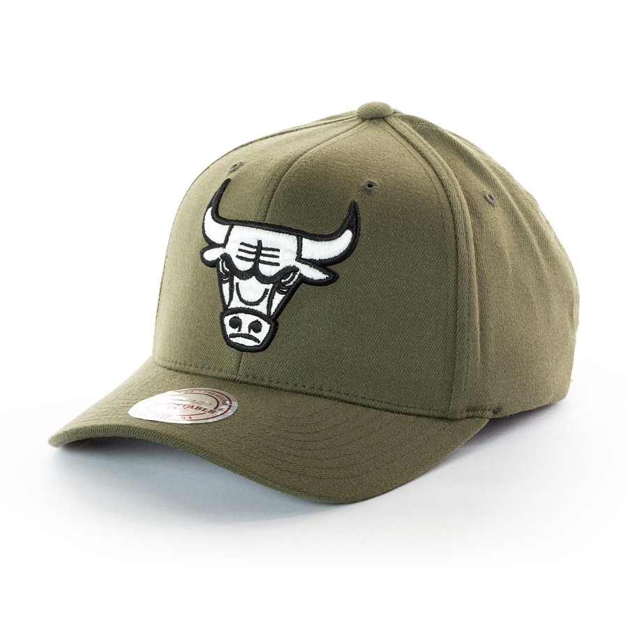 Mitchell and Ness snapback 110 Flexfit Chicago Bulls olive | CLOTHES ...