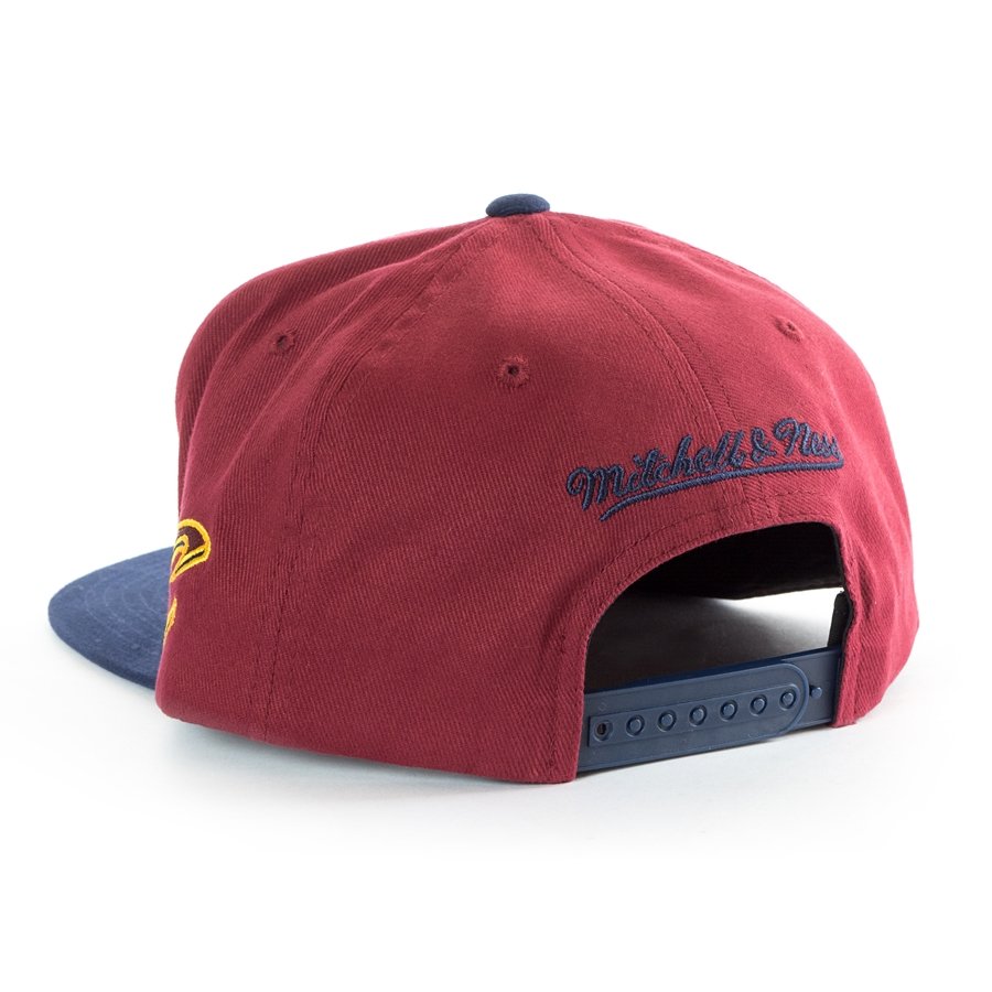 Mitchell and Ness snapback Wordmark Jersey Hook Cleveland Cavaliers ...
