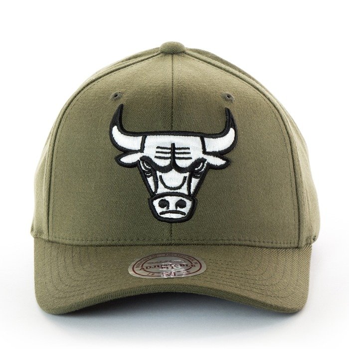 Mitchell and Ness snapback 110 Flexfit Chicago Bulls olive | CLOTHES ...