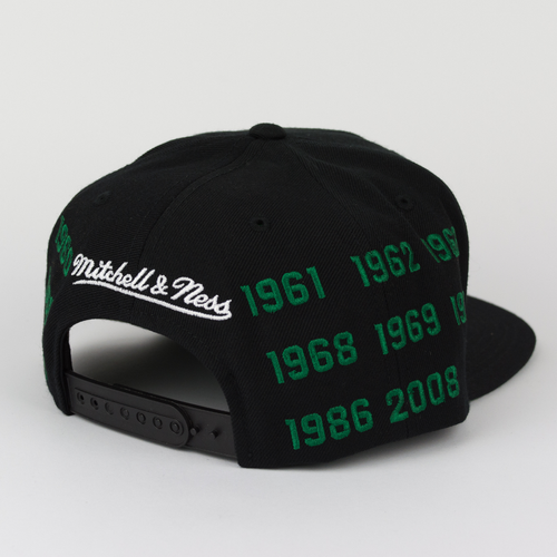 Czapka Mitchell and Ness Boston Celtics snapback Championship Pack 17 Titles black / green (V099Z) TM