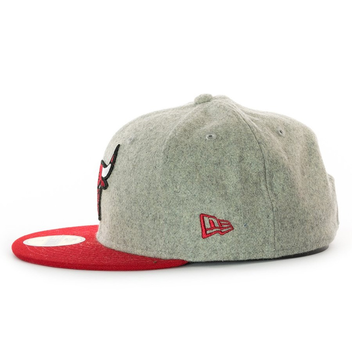 Czapka z daszkiem New Era fitted 59FIFTY Chicago Bulls grey / red