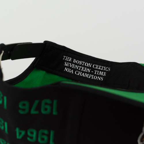 Mitchell and Ness Boston Celtics snapback Championship Pack 17 Titles black / green (V099Z)