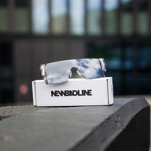 NewBadLine sunglasses Trapstar black print / flash black