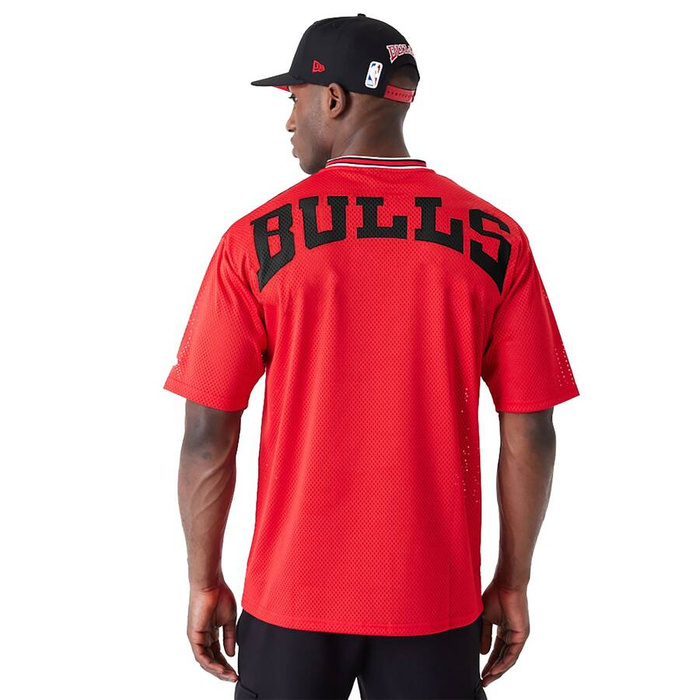 New Era koszulka męska Arch Graphic Jersey T-Shirt NBA Chicago Bulls red