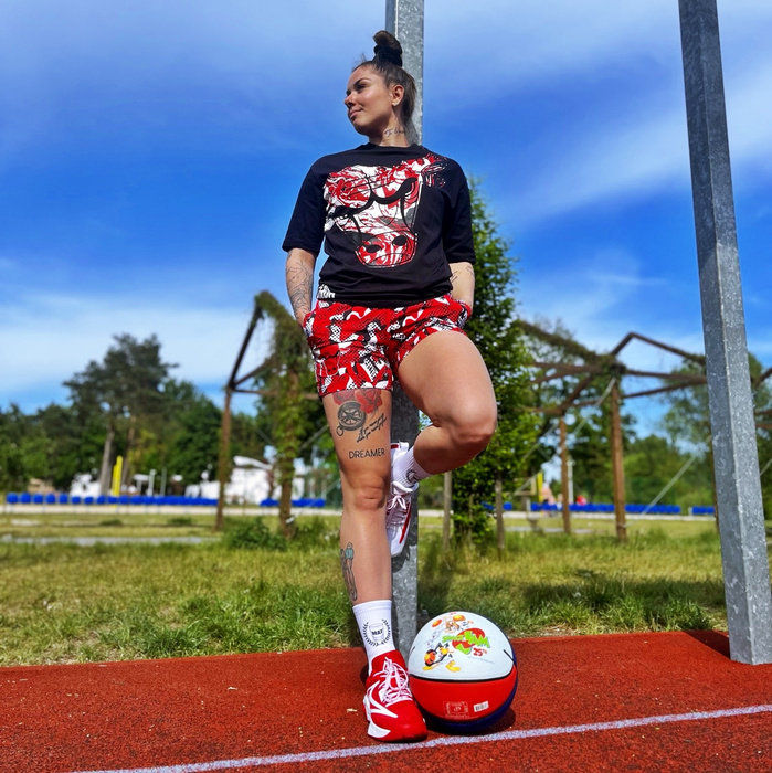 BUY CHAPER IN A SET! New Era t-shirt All Over Print Infill Chicago Bulls + shorts NBA Team All Over Print 