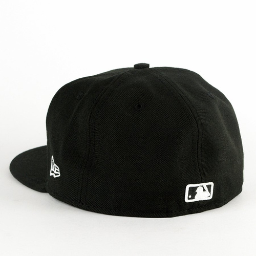 New Era fitted cap Boston Red Sox Basic black 59FIFTY 