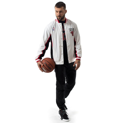Mitchell and Ness kurtka męska NBA Authentic Warm Up Jacket Chicago Bulls white
