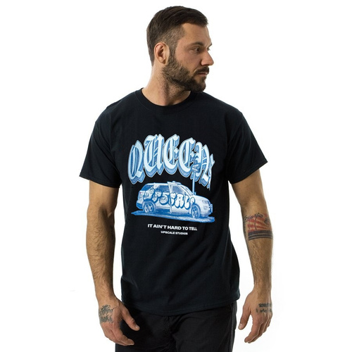 Upscale t-shirt Oversized Queens black.