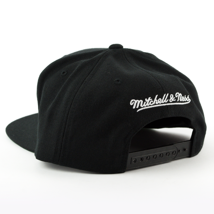 Czapka z daszkiem Mitchell and Ness snapback Solid Team Colour SB Brooklyn Nets black 
