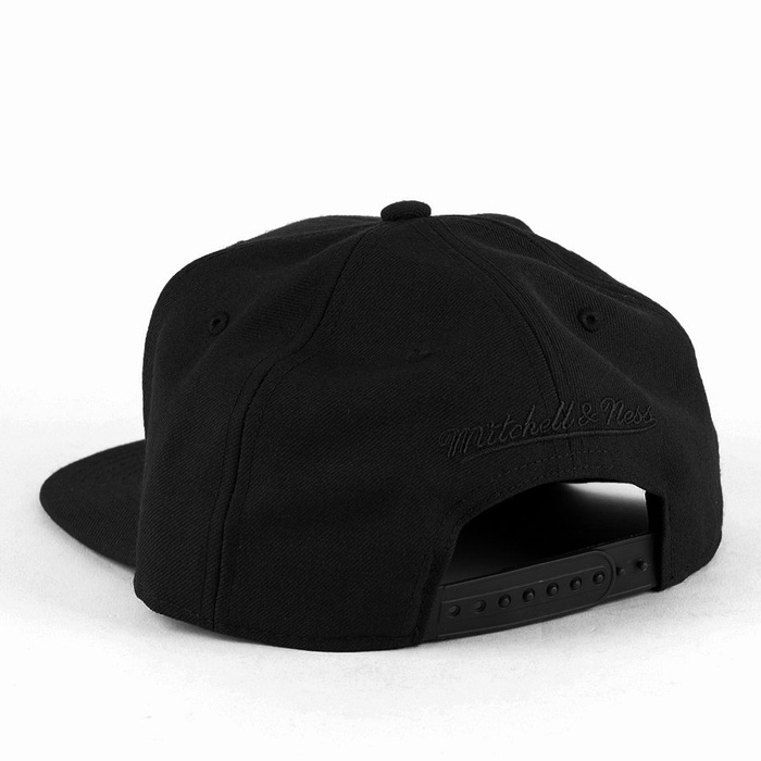 Czapka MAT Wear x Mitchell and Ness snapback MAT Script black / white TM