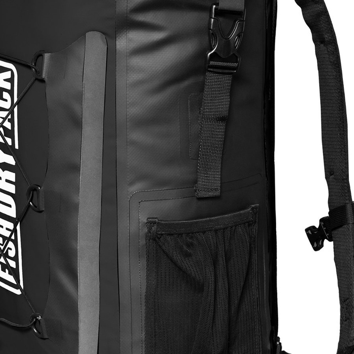 Fish Skateboards backpack Explorer 20L black