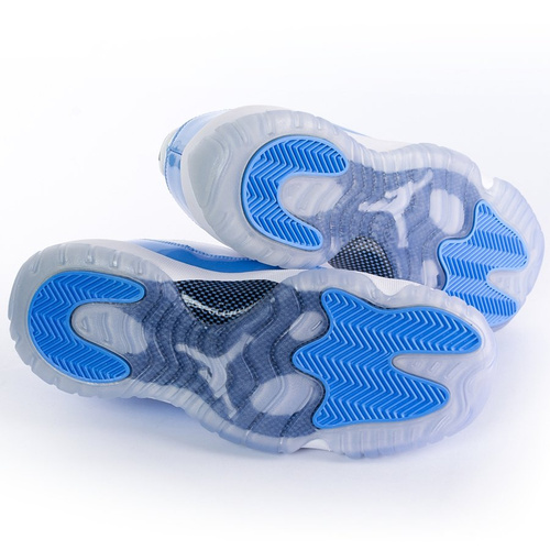 Air Jordan XI Retro Low University Blue (528895-106)