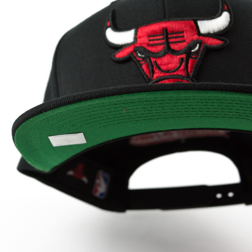 Mitchell and Ness snapback Wool Solid Chicago Bulls black 