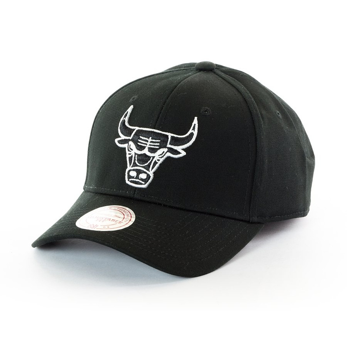 Mitchell and Ness strapback Team Logo Low Pro Chicago Bulls black