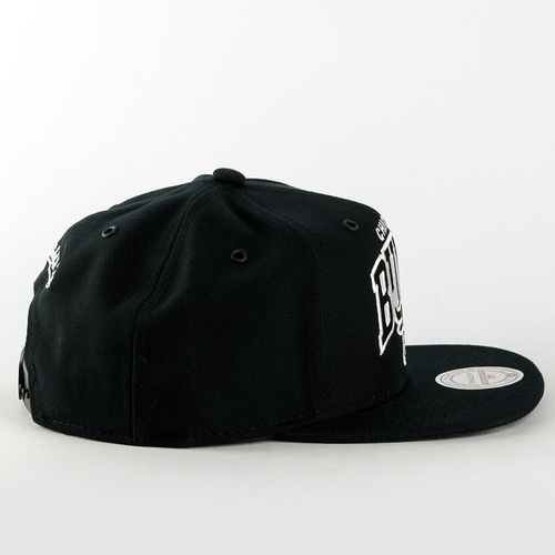 Czapka Mitchell and Ness snapback Black And White Arch Chicago Bulls black