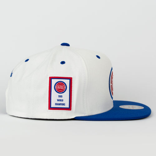 Czapka Mitchell and Ness Detroit Pistons snapback Championship Pack 1989&1990 Titles white / royall (VP02Z)