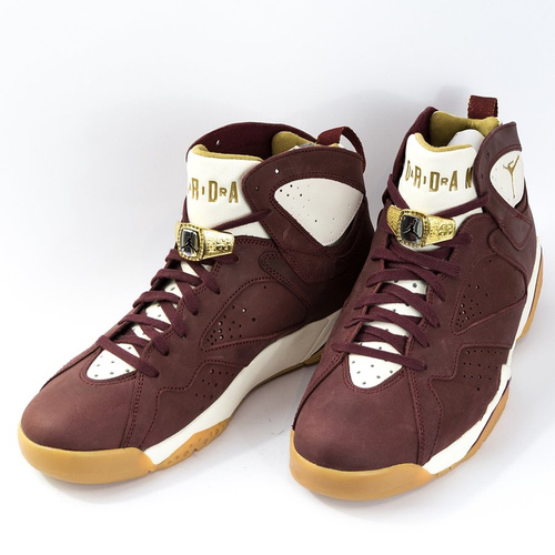 Buty do koszykówki Air Jordan VII Retro Cigar team red / metallic gold / gum yellow (725093-630) TM