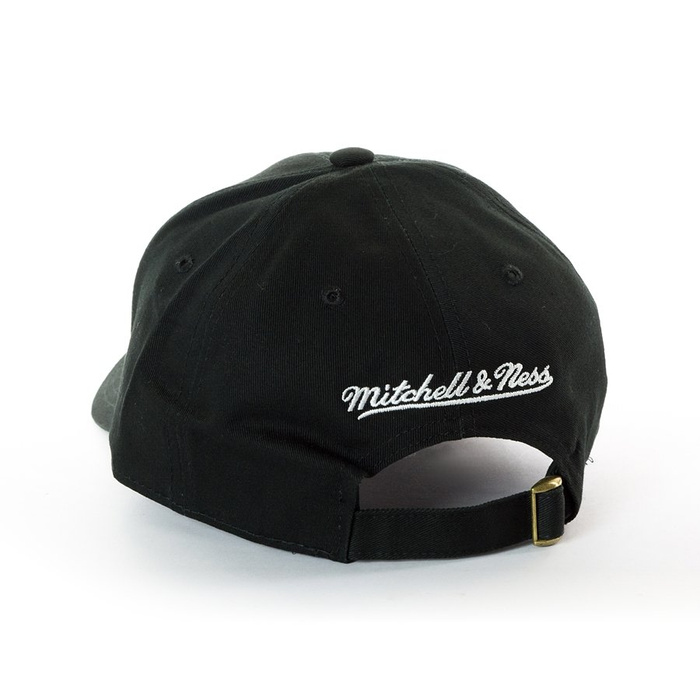 Czapka z daszkiem Mitchell and Ness strapback Team Logo Low Pro Chicago Bulls black