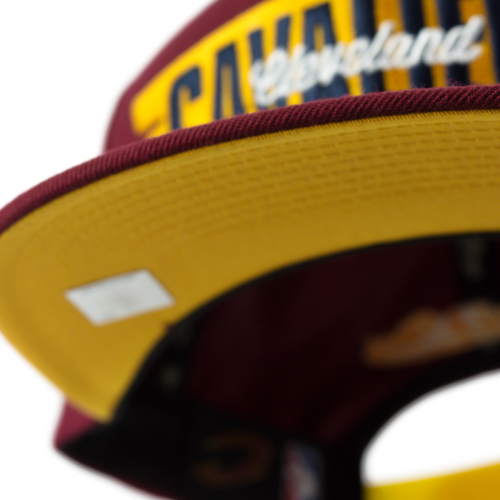 Mitchell and Ness snapback Winning Streak Cleveland Cavaliers burgundy 