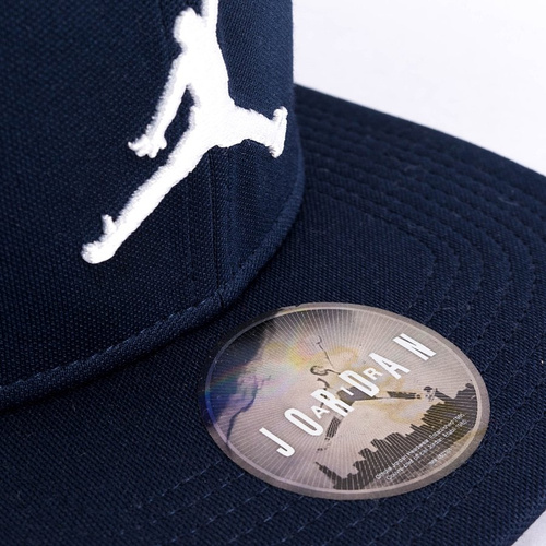 Czapka z daszkiem Air Jordan Jumpman navy / white (861452-451)