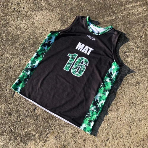 Proton x Melanżowe Akcesoria Tekstylne x MAT Wear reversible jersey Bottle Camo white / black / camo