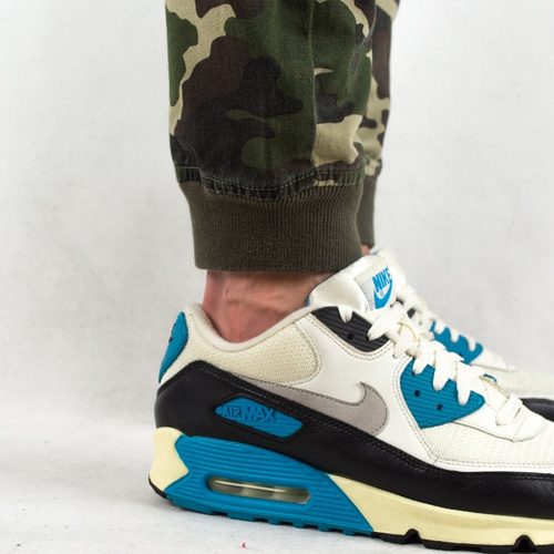 Spodnie Mass Denim jogger Classics sneaker fit woodland camo