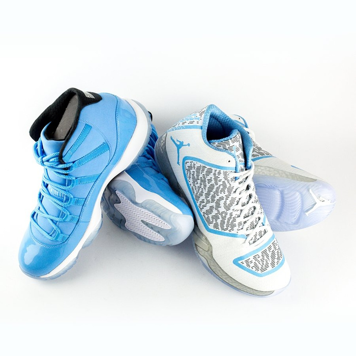 Buty do koszykówki Jordan Ultimate Gift of Flight - XI Pantone XX9 Pantone (717602-900) TM