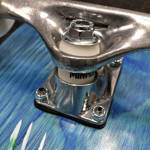 Deskorolka kompletna MiniLogo Skateboards Poison Lion Birch "16" 243 K20 blue 8.25" x 31.95"