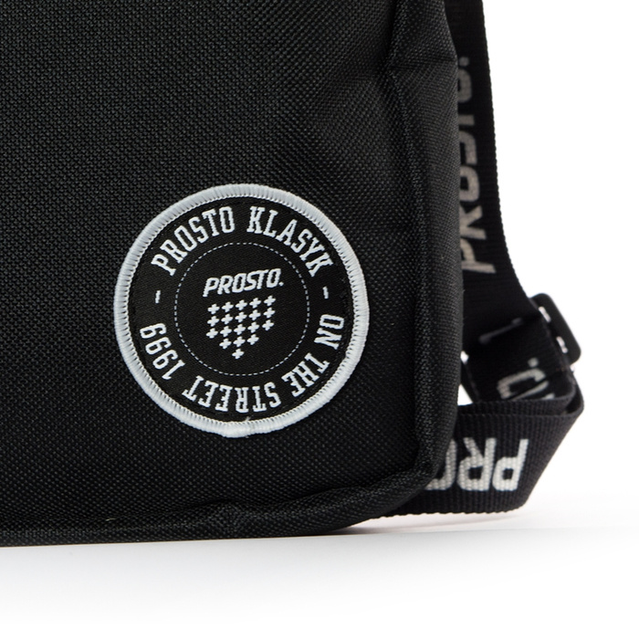 Saszetka Prosto Klasyk neck bag Mercurial black