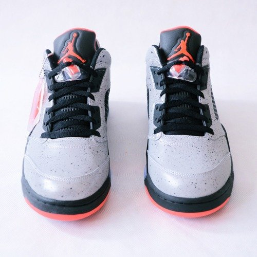 Jordan V Retro Low x Neymar reflect silver / infrared 23 black (846315-025)