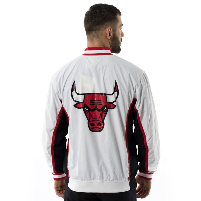 Mitchell and Ness kurtka męska NBA Authentic Warm Up Jacket Chicago Bulls white