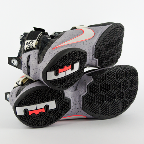 Nike LeBron Soldier IX Limited Quai 54 black / grey (810803-015)