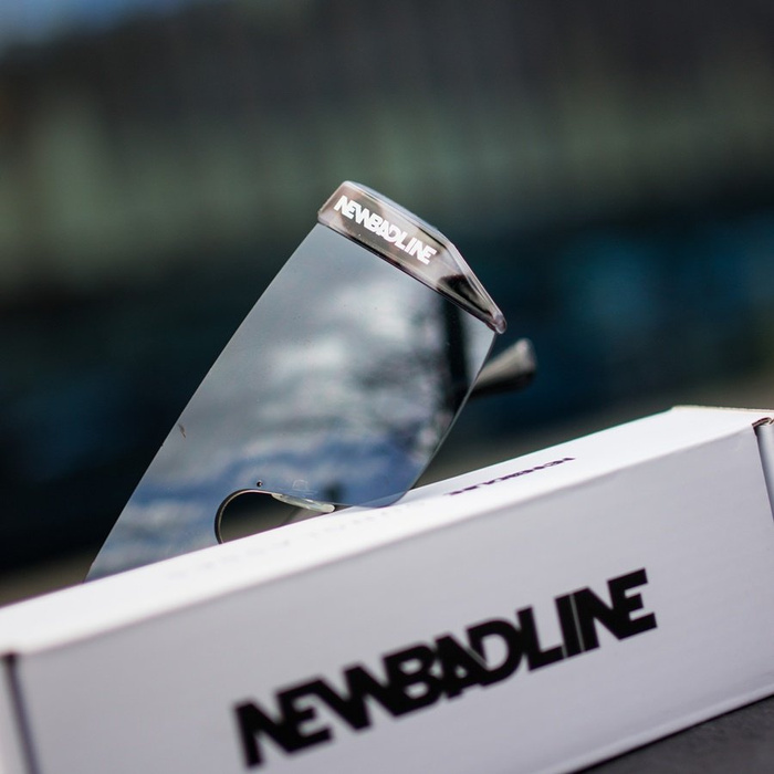 NewBadLine sunglasses Trapstar black print / flash black