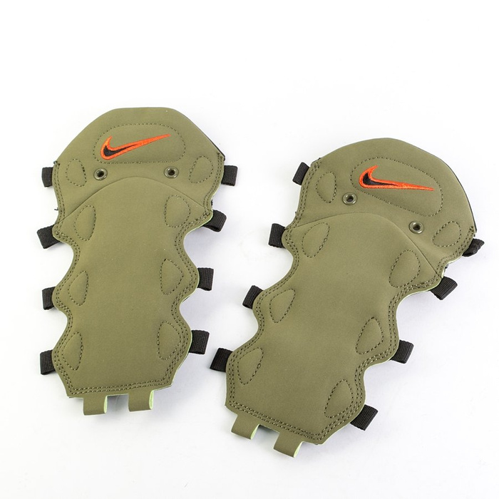 Buty męskie Nike Air More Money medium olive / black  (AJ2998-200)