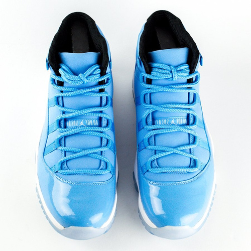 Buty do koszykówki Jordan Ultimate Gift of Flight - XI Pantone XX9 Pantone (717602-900) TM