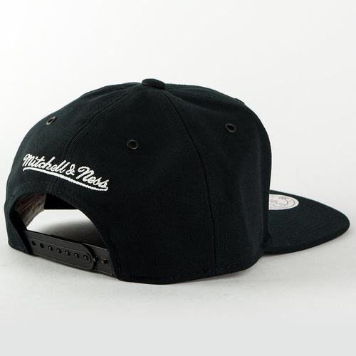 Mitchell and Ness snapback Black And White Arch San Antonio Spurs black