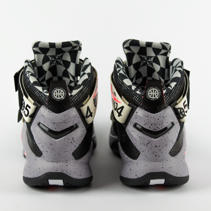 Buty do koszykówki Nike LeBron Soldier IX Limited Quai 54 black / grey (810803-015)