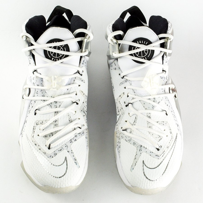 Buty do koszykówki Nike Lebron XII Elite SP x Pigalle white / pure platinum (806951-100) TM