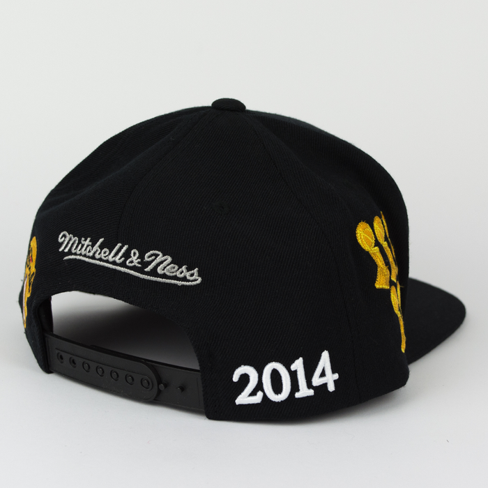 Mitchell and Ness snapback San Antonio Spurs Championship Pack NBA Finals 2005 black (VP16Z)