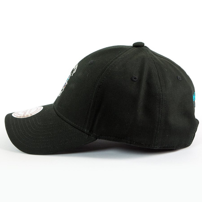 Mitchell and Ness strapback Team Logo Low Pro Charlotte Hornets black