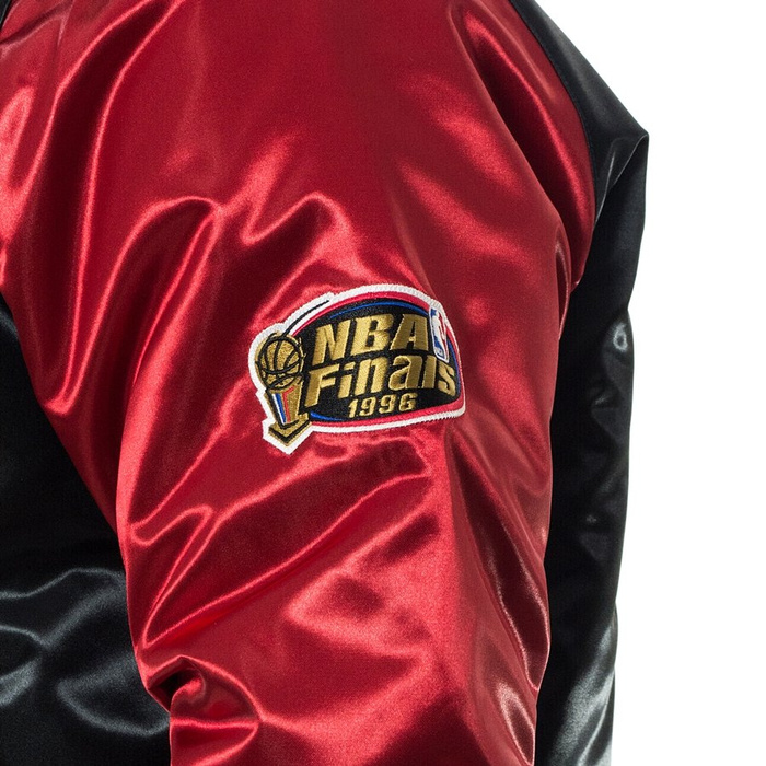 Mitchell and Ness NBA Tough Season Satin Jacket Chicago Bulls