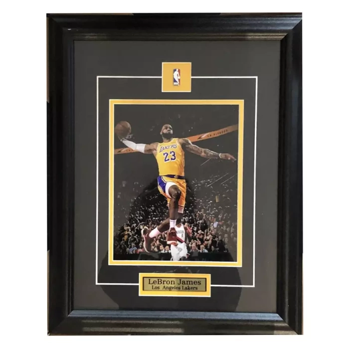 Lebron James Los Angeles Lakers ramka kolekcjonerka o wymiarach 50 x 40 cm