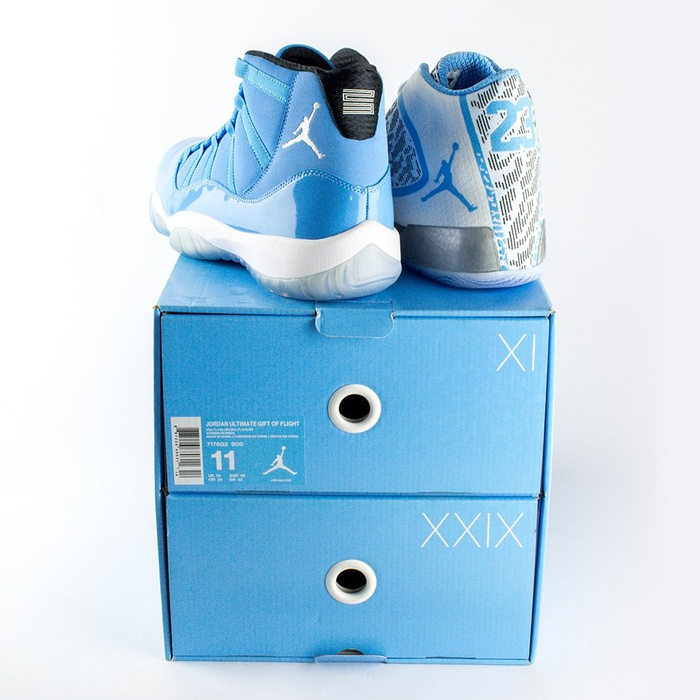 Buty do koszykówki Jordan Ultimate Gift of Flight - XI Pantone XX9 Pantone (717602-900) TM