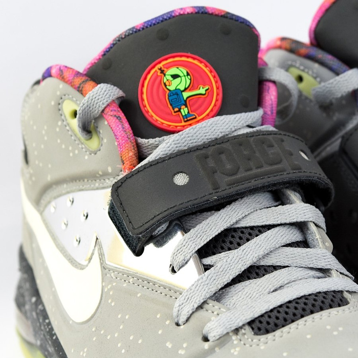 Nike Air Force Max 2013 buty sportowe Quickstrike Area 72 (597799-001)