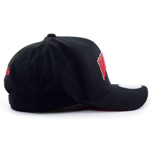 Mitchell and Ness snapback Courtside 2 110 Chicago Bulls black
