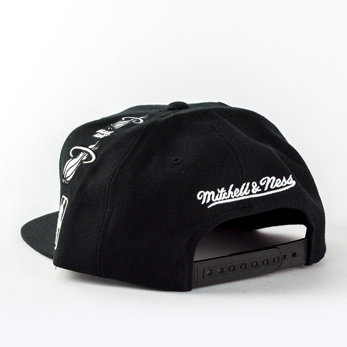 Mitchell and Ness snapback Team Logo History Miami Heat black