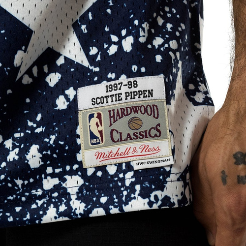 Mitchell and Ness swingman jersey 4th July Chicago Bulls Scottie Pippen 1997-98 navy / red