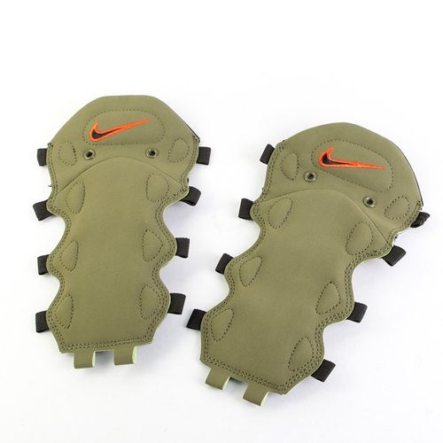 Buty męskie Nike Air More Money medium olive / black  (AJ2998-200)