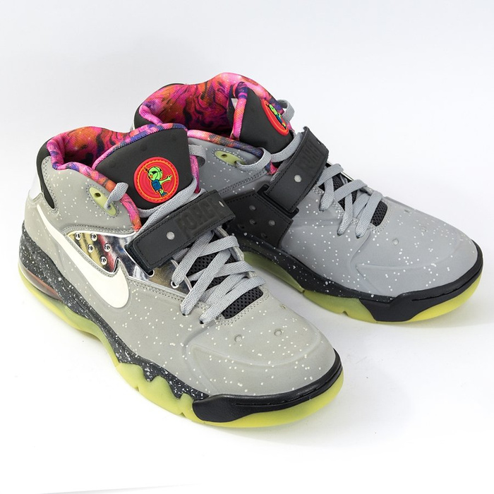 Nike Air Force Max 2013 buty sportowe Quickstrike Area 72 (597799-001)